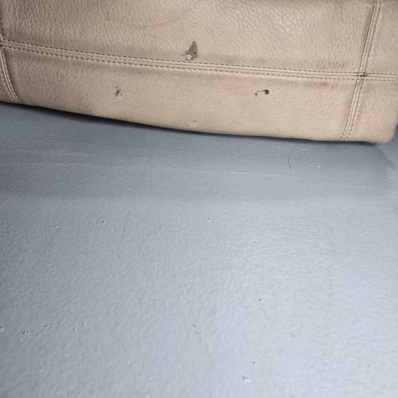 Dooney &handles! Hobo Cream Leather Hand or Shoulder Purse Adjustable Strap - Picture 10 of 15